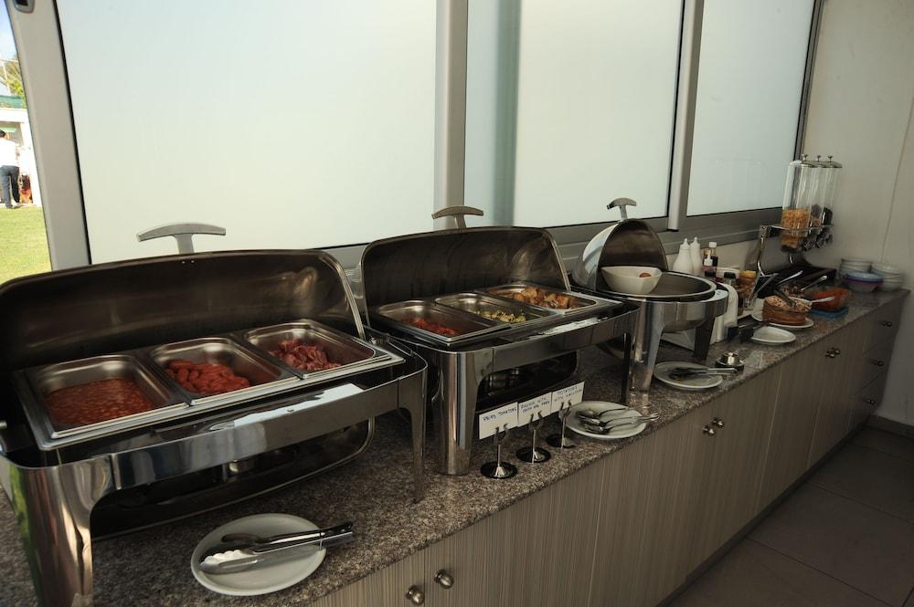 Frixos Suites Hotel Apartments Larnaca Eksteriør billede