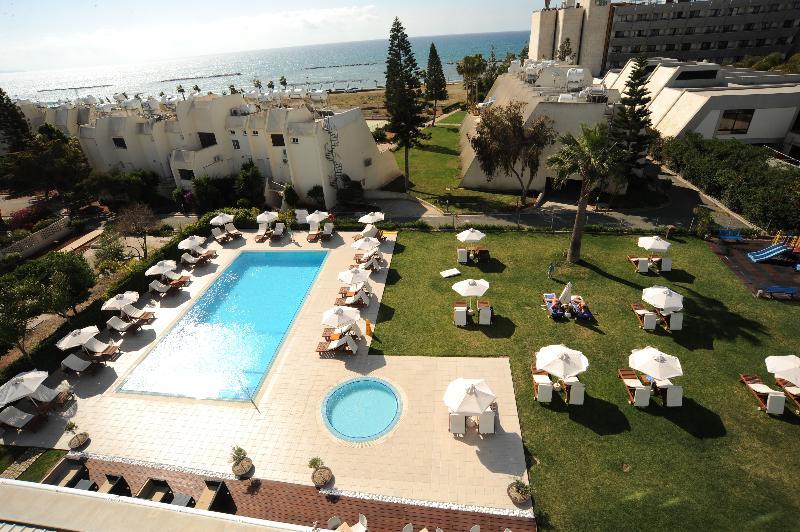 Frixos Suites Hotel Apartments Larnaca Eksteriør billede